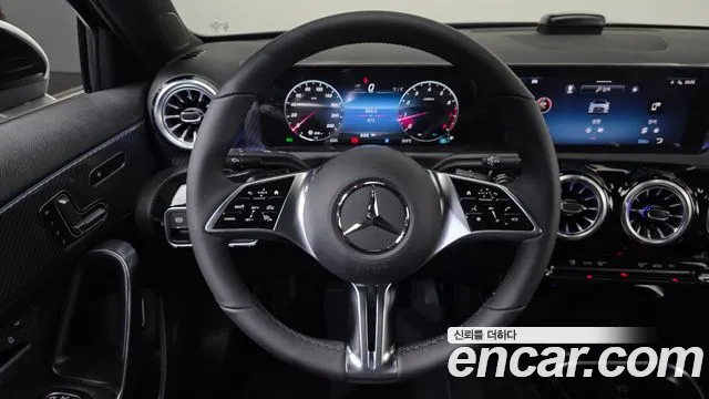 Mercedes-Benz A-Class W177 — Фото автомобиля 13