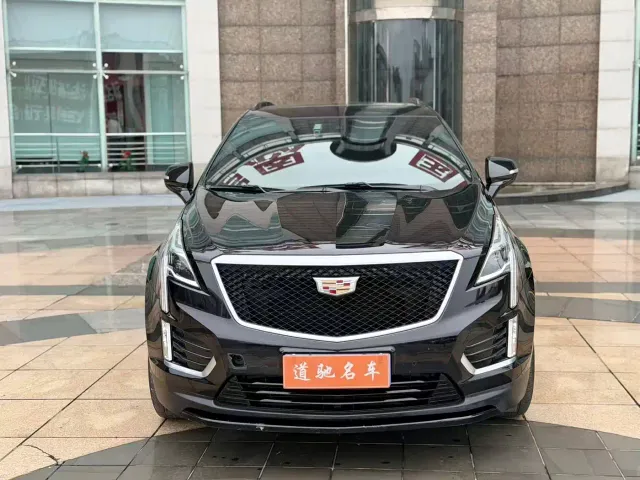 Cadillac XT5 — Фото автомобиля 2