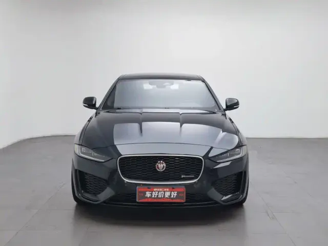 Jaguar XEL — Фото автомобиля 3
