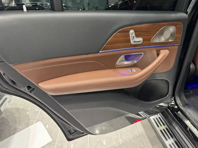 Mercedes-Benz GLS-Class — Фото автомобиля 17