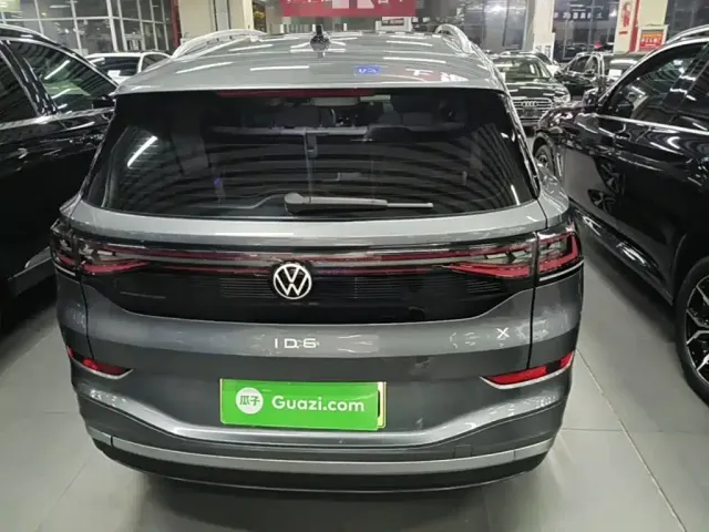 Volkswagen ID.6 X 2023 Upgraded Ultimate Intelligent Long Range Edition — Фото автомобиля 5