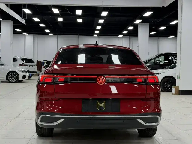 Volkswagen Lamando — Фото автомобиля 7