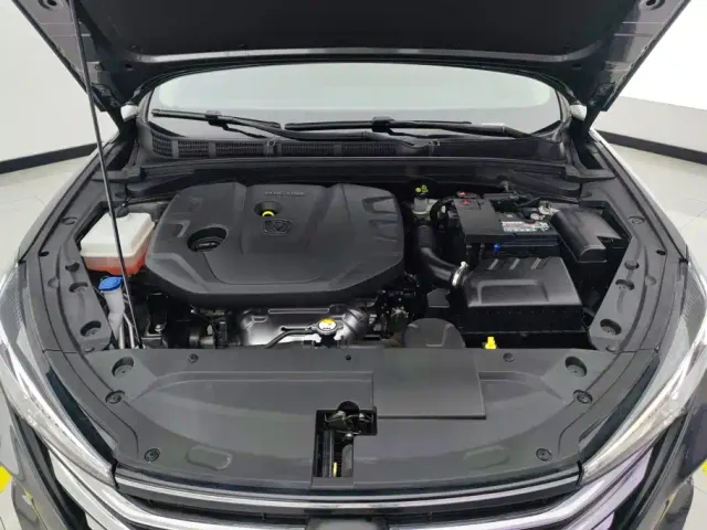 Changan Eado — Фото автомобиля 10