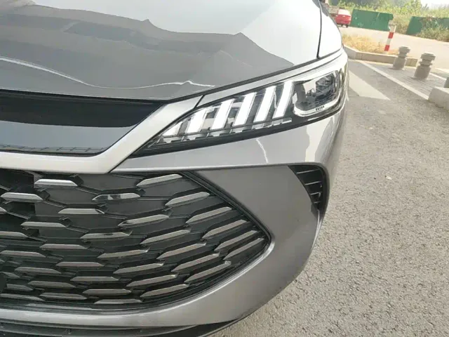 BYD Qin PLUS — Фото автомобиля 23