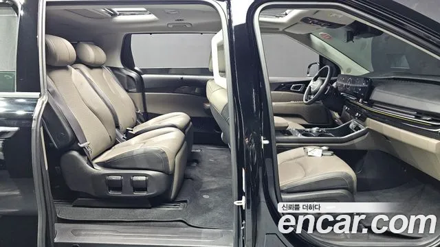 Kia Carnival Generation 4 — Фото автомобиля 17