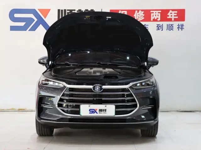 BYD Tang — Фото автомобиля 18