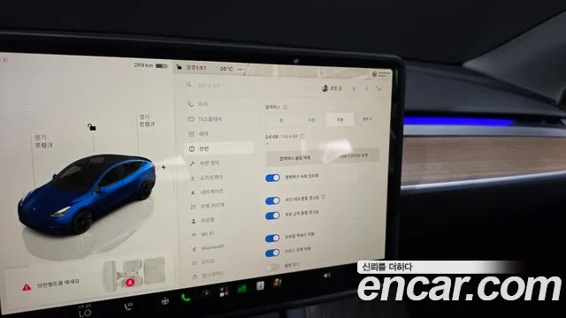 Tesla Model Y — Фото автомобиля 27