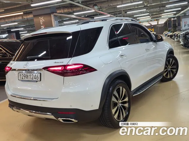 Mercedes-Benz GLE-Class — Фото автомобиля 20