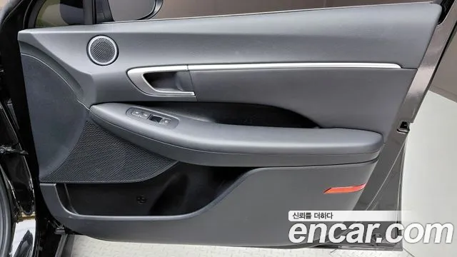Hyundai Sonata Sonata (DN8) 2.0 LPG(Для проката) — Фото автомобиля 25