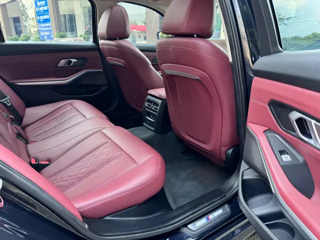 BMW 3 Series — Фото автомобиля 12