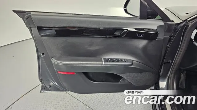 Hyundai Grandeur — Фото автомобиля 24