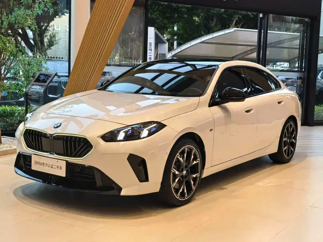Фотография автомобиля — BMW 2 Series