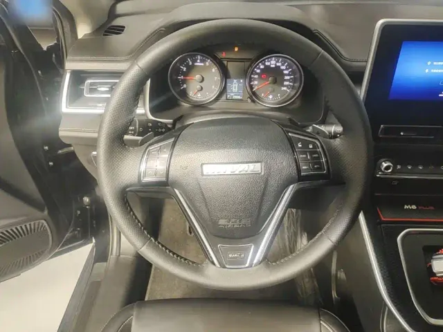 Haval M6 — Фото автомобиля 10
