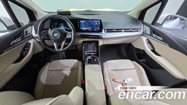 BMW 2 Series U06 — Фото автомобиля 10