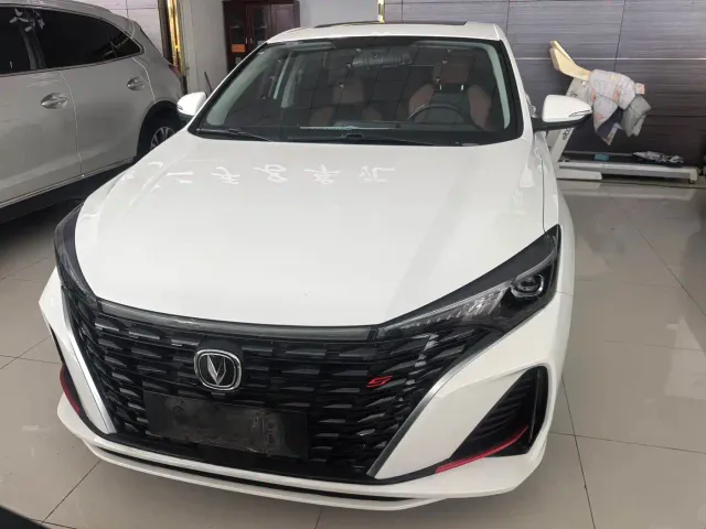 Changan Eado — Фото автомобиля 2