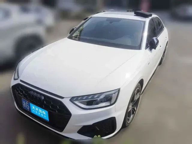 Фотография автомобиля — Audi A4L