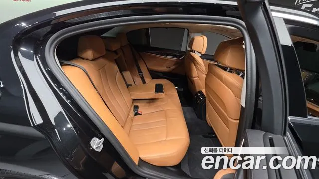 BMW 5 Series G30 — Фото автомобиля 17