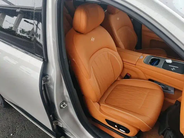Dongfeng eπ 008 — Фото автомобиля 19
