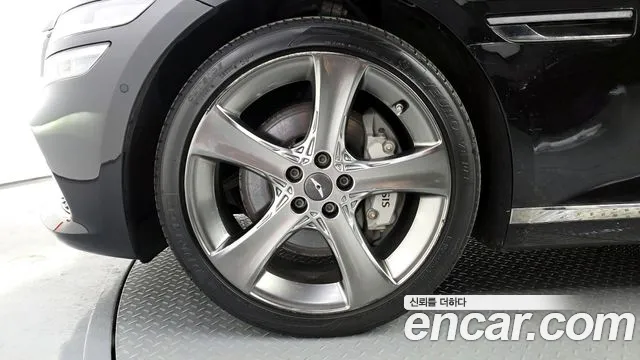 Genesis G80 Бензин 2.5 турбо AWD — Фото автомобиля 5