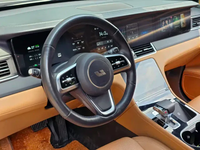 Li Auto ONE — Фото автомобиля 14