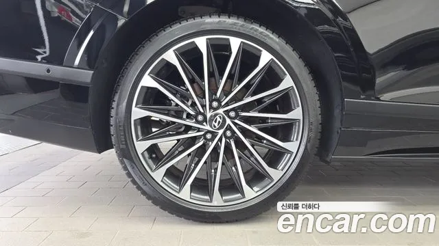 Hyundai Grandeur GN7 — Фото автомобиля 5