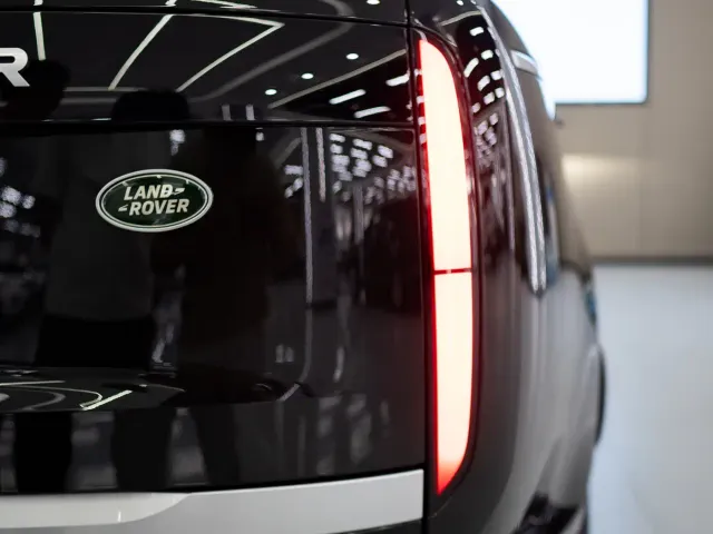 Land Rover Range Rover — Фото автомобиля 8