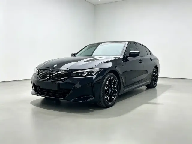 Фотография автомобиля — BMW i3