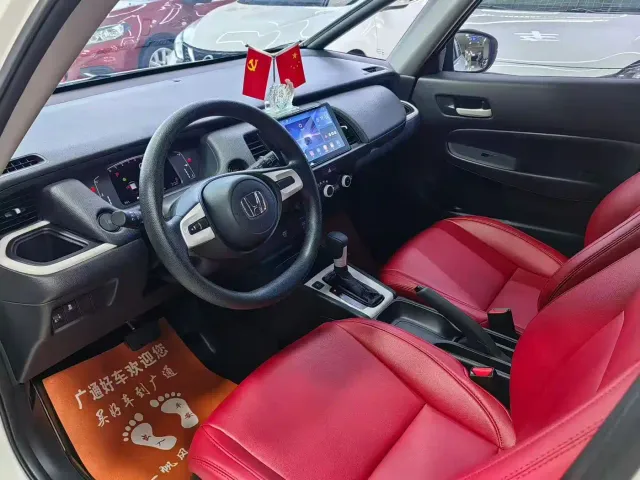 Honda Fit — Фото автомобиля 3
