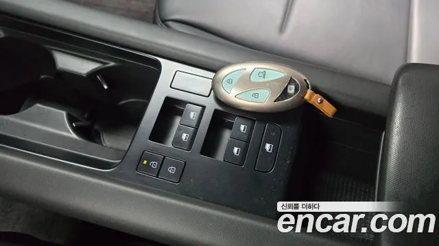 Hyundai Ioniq 6 — Фото автомобиля 24