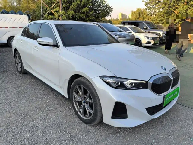 BMW i3 — Фото автомобиля 3