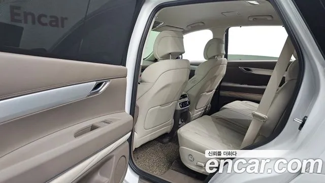 Genesis GV80 2.5T Бензин AWD — Фото автомобиля 12