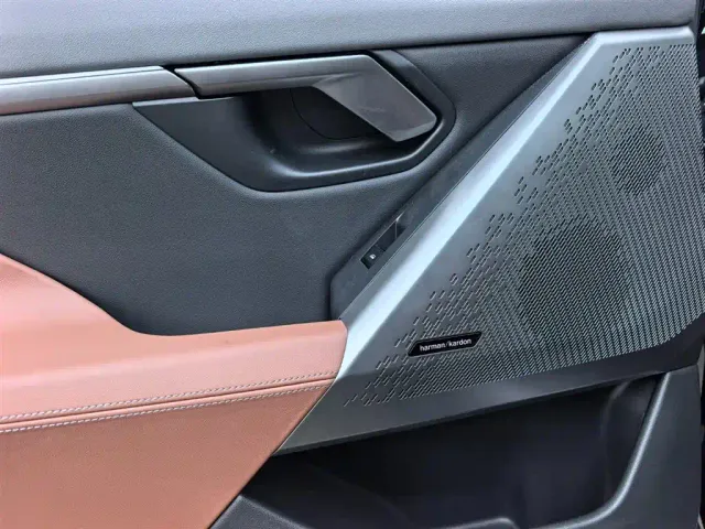 BMW BMW i5 2024 eDrive 35L Premium Luxury Package — Фото автомобиля 15