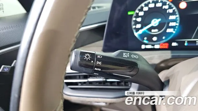 Kia K8 Hybrid — Фото автомобиля 30