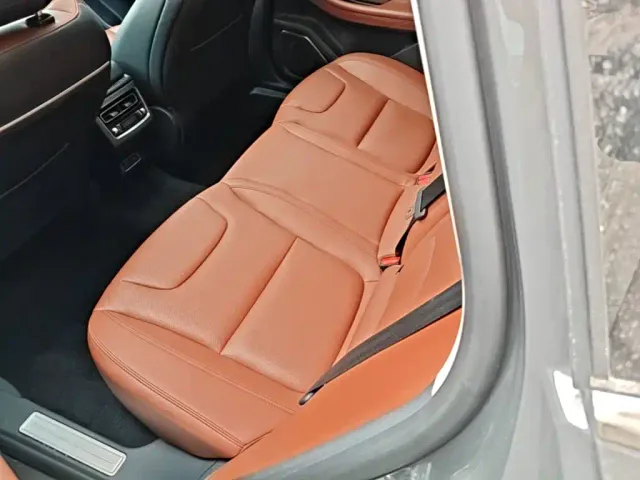 Lincoln Z — Фото автомобиля 16