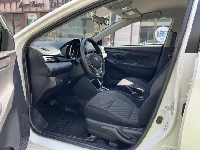 Toyota Vios — Фото автомобиля 4