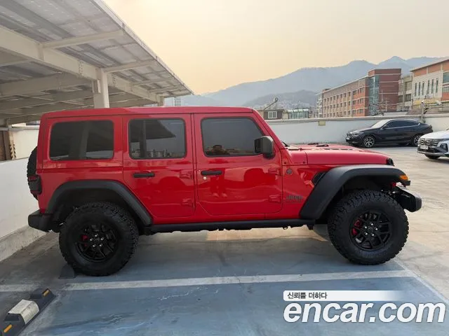 Jeep Wrangler JL — Фото автомобиля 4