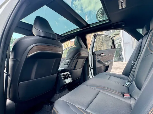 Toyota Avalon — Фото автомобиля 18