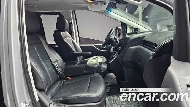 Hyundai Staria — Фото автомобиля 21
