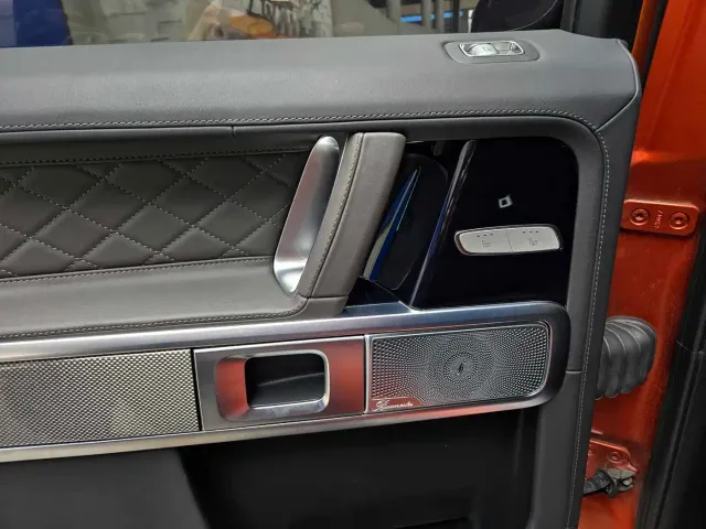 Mercedes-Benz G-Class — Фото автомобиля 16