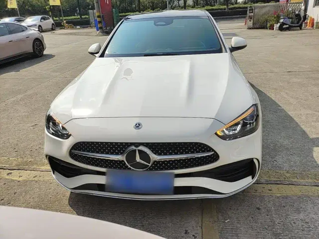 Mercedes-Benz C-Class — Фото автомобиля 2