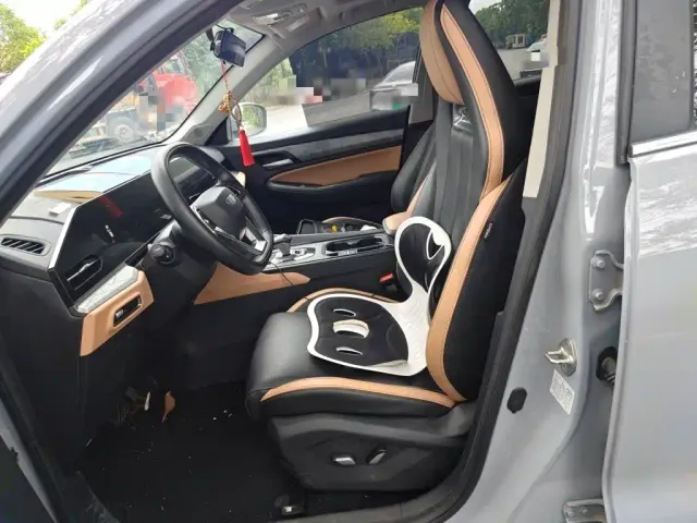 Geely Haoyue PRO — Фото автомобиля 10
