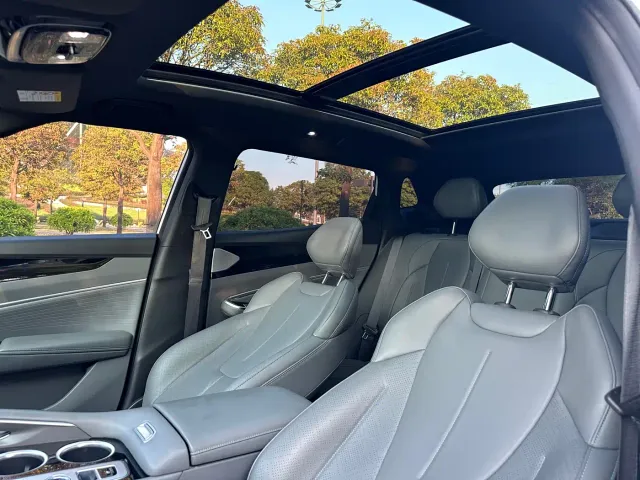 Geely Boyue — Фото автомобиля 21