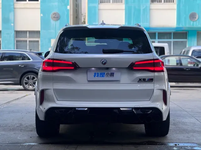 BMW X5 M — Фото автомобиля 4