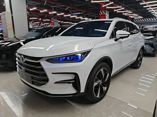 Фотография автомобиля — BYD Tang