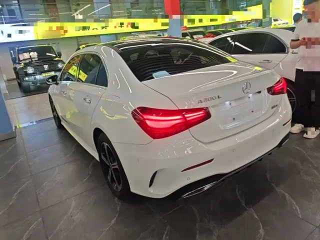 Mercedes-Benz A-Class — Фото автомобиля 4