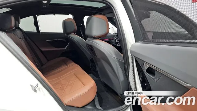 BMW 5-Series 5 серия (G60) 530i xDrive M Sport — Фото автомобиля 12