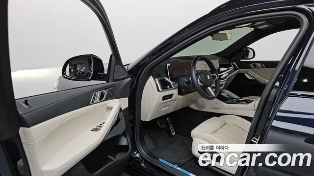 BMW X6 xDrive40i M Sport — Фото автомобиля 10