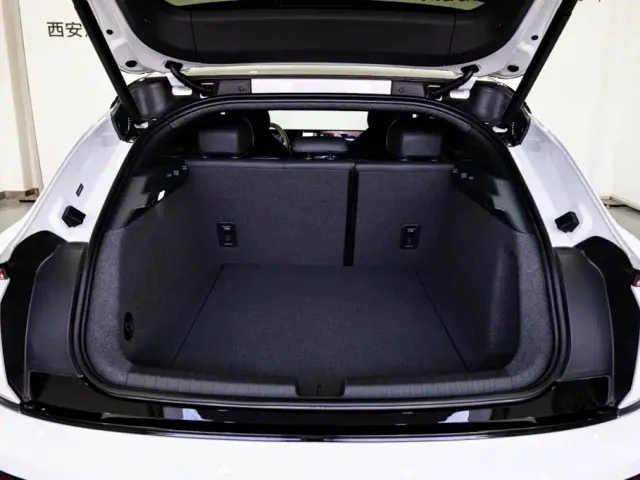 Audi E5 Sportback — Фото автомобиля 25