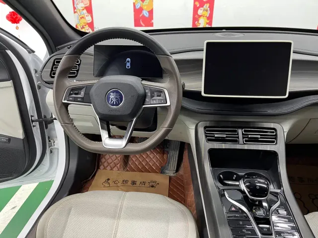 BYD Qin PLUS — Фото автомобиля 11