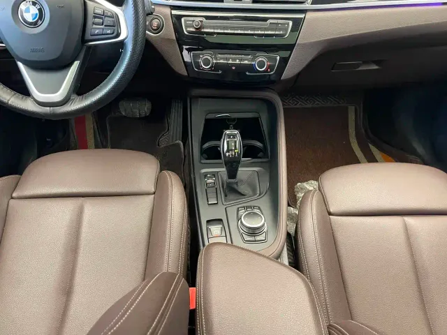 BMW X1 — Фото автомобиля 13